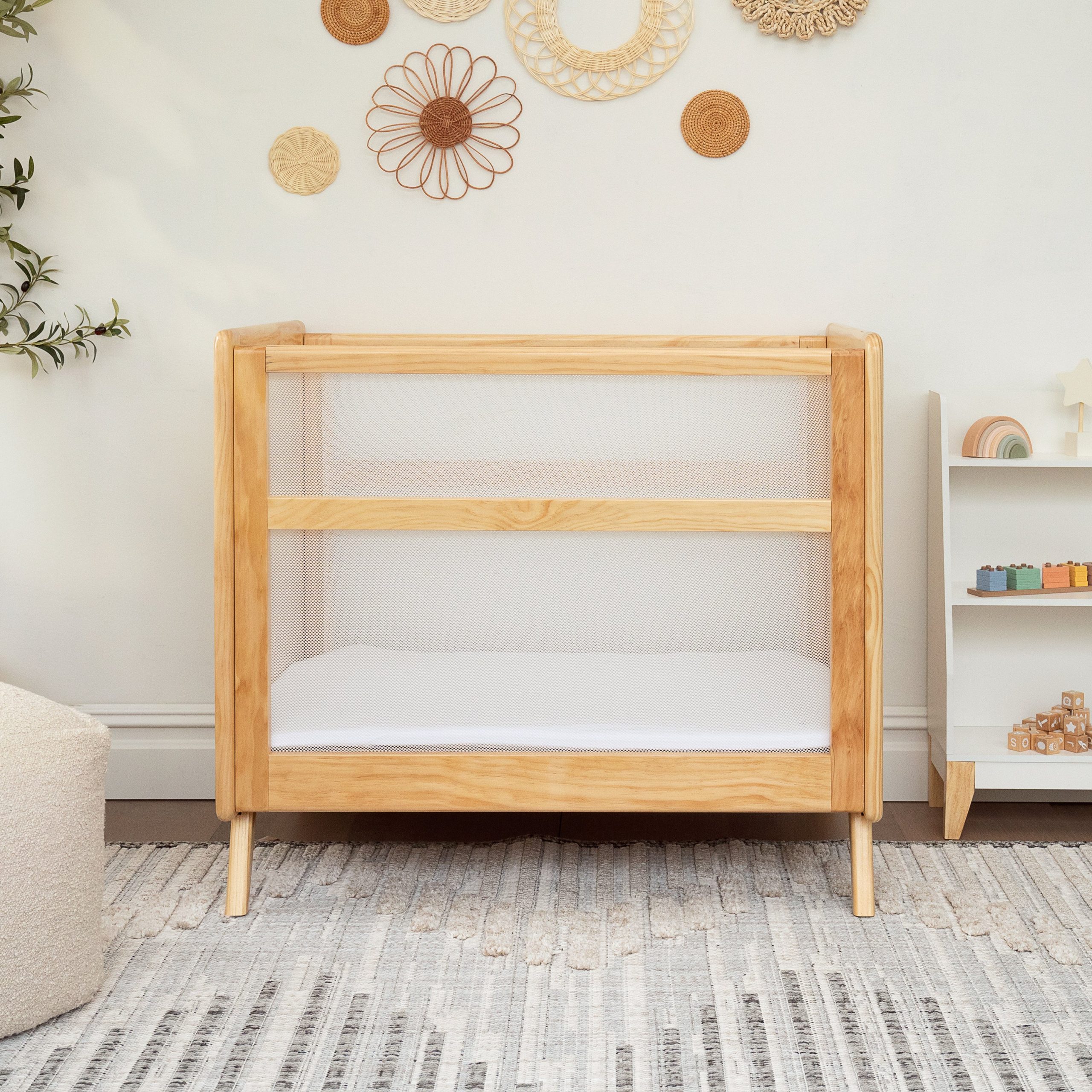 5172_HALO_Mini_Crib_Natural_1.jpg