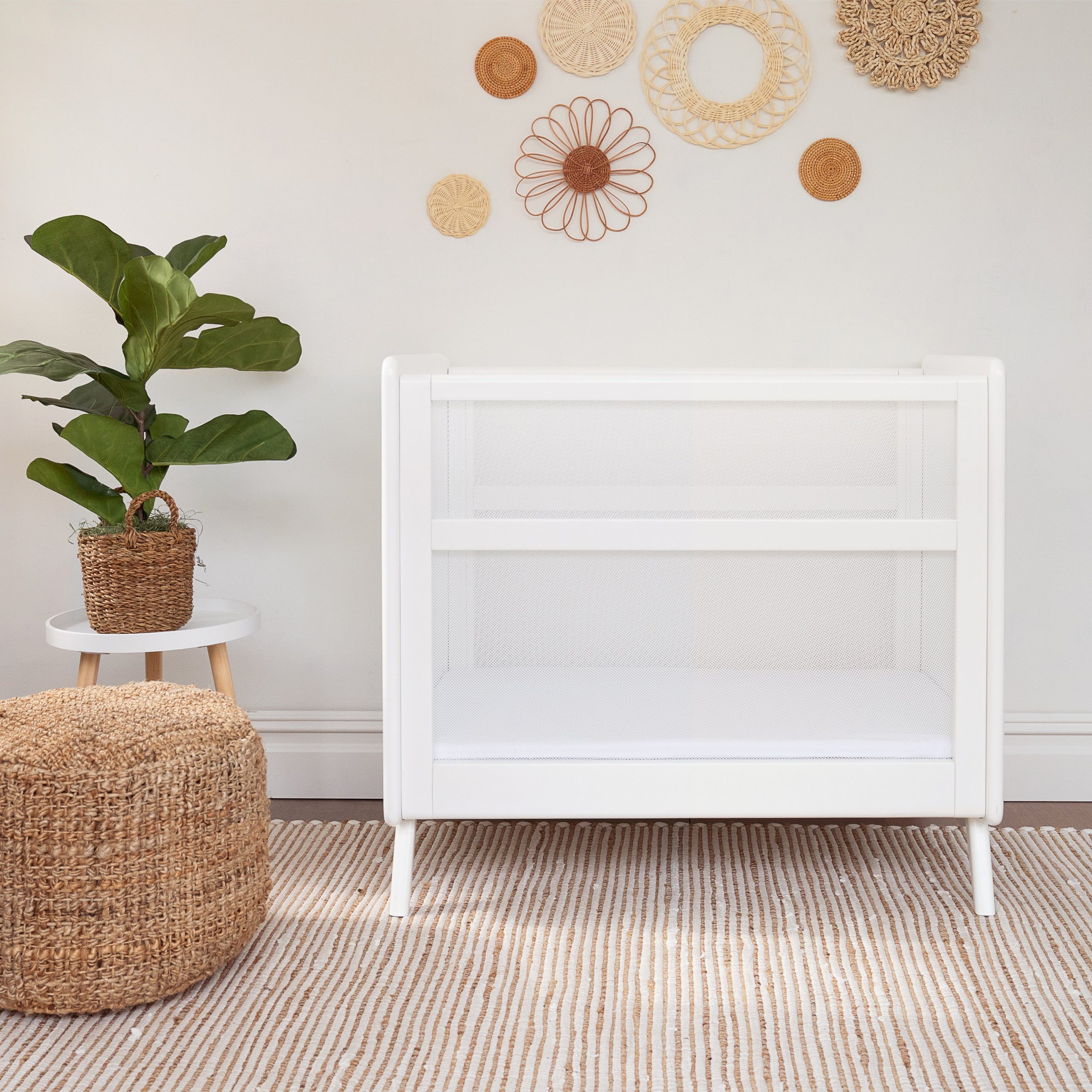 5174_HALO_Mini_Crib_White_1.jpg