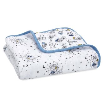 embc10002di-1-aden-muslin-blanket-mickey-stargazer-min.jpg
